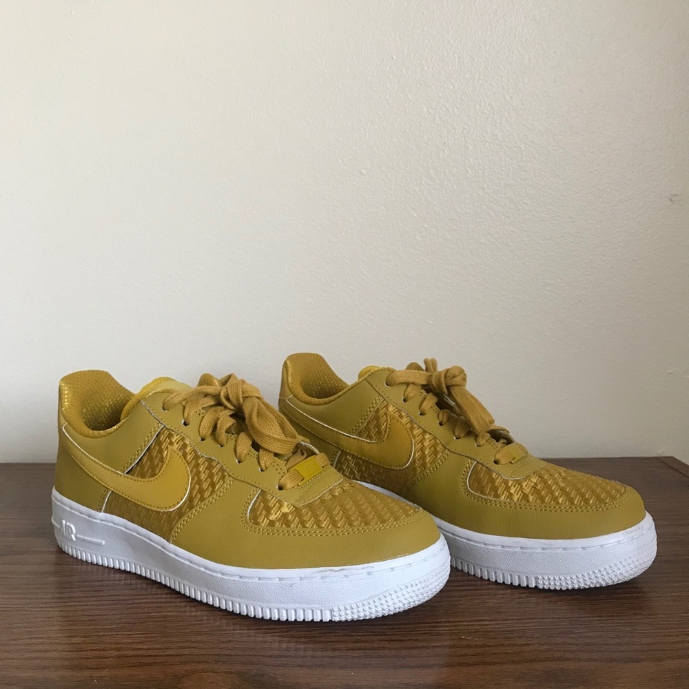 Nike Air Force 1 | Women 8 | Low Pinnacle